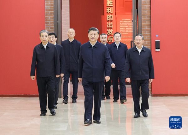 【转载】习近平在瞻仰延安革命纪念地时强调弘扬伟大建党精神和延安精神为实现党的二十大提出的目标任务而团结奋斗